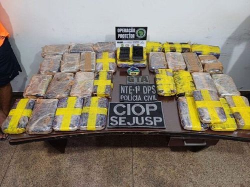 Traficantes têm prejuízo de R$ 1 milhão depois de "bote" da polícia