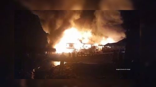 Grande incêndio atinge área de garimpo no Suriname; mais de 2 mil brasileiros vivem na região