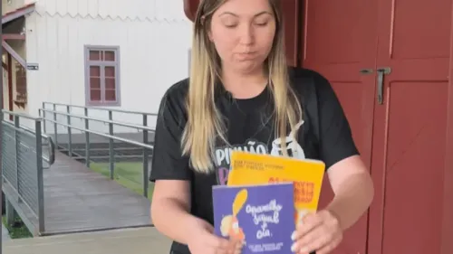 Prefeita joga livros no lixo e acusa obras de não respeitarem “valores” da família