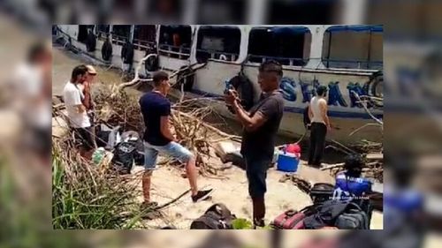 Navio vindo de Santarém faz parada de emergência em ilha