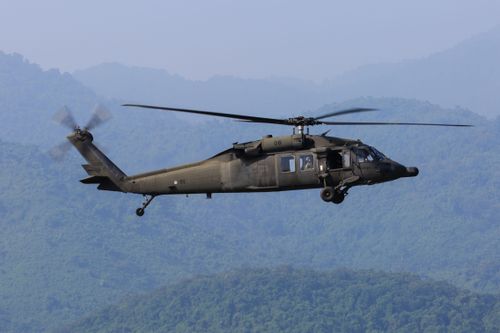 Helicóptero que deixou terra indígena no Pará com rumo ao Amapá desaparece na floresta