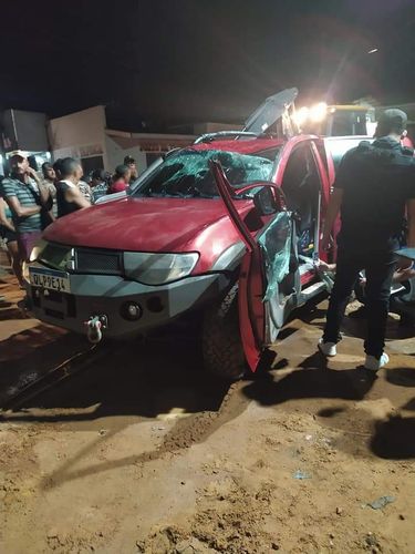 Laranjal do Jari: Carro de casal cai no rio. Os dois morreram afogados.