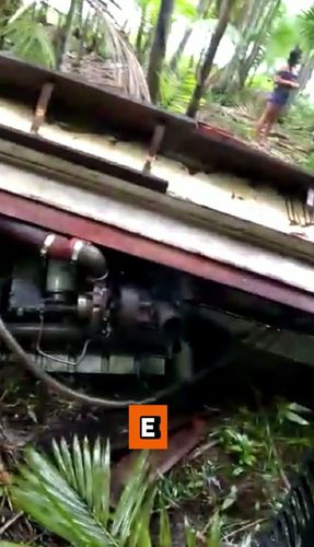 Deu certo? Ribeirinho inventor coloca motor de carro em rabeta e assusta moradores