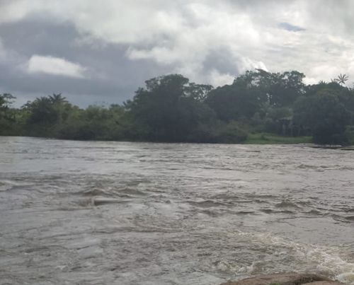 Calçone: Rio avança e deixa comunidades isoladas