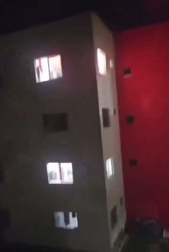 Vai amor! vizinha grava barulhos estranhos em apartamento de habitacional