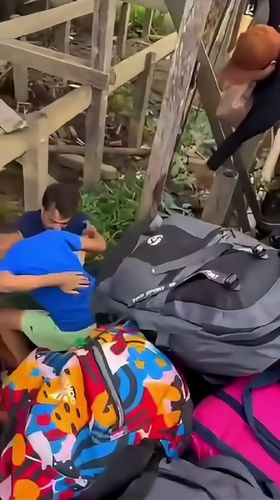 Sem prática: Turista de Afuá perde o controle da bicicleta e cai no rio