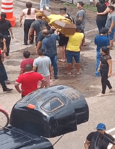 Macapá: Taxistas protestam morte de presidente do sindicato da categoria